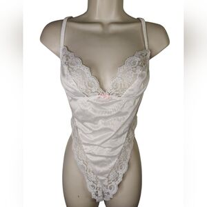 Vintage Juliara White Lace Teddy Bodysuit Lingerie Medium High-Cut Thong